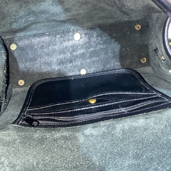 Vintage Dooney and Bourke medium Essex Shoulder Bag - Picture 8 of 16